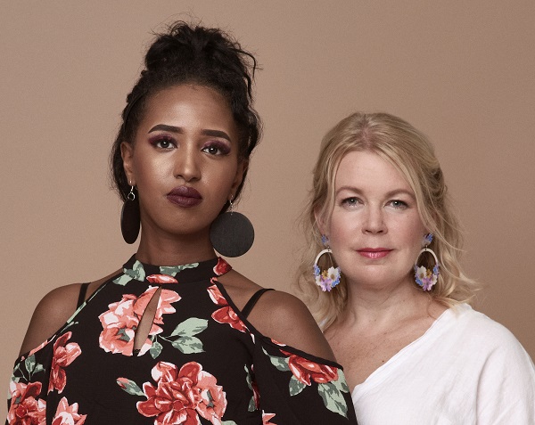 Elina Hirvonen & Ujuni Ahmed: Tytöille, jotka ajattelevat olevansa yksin