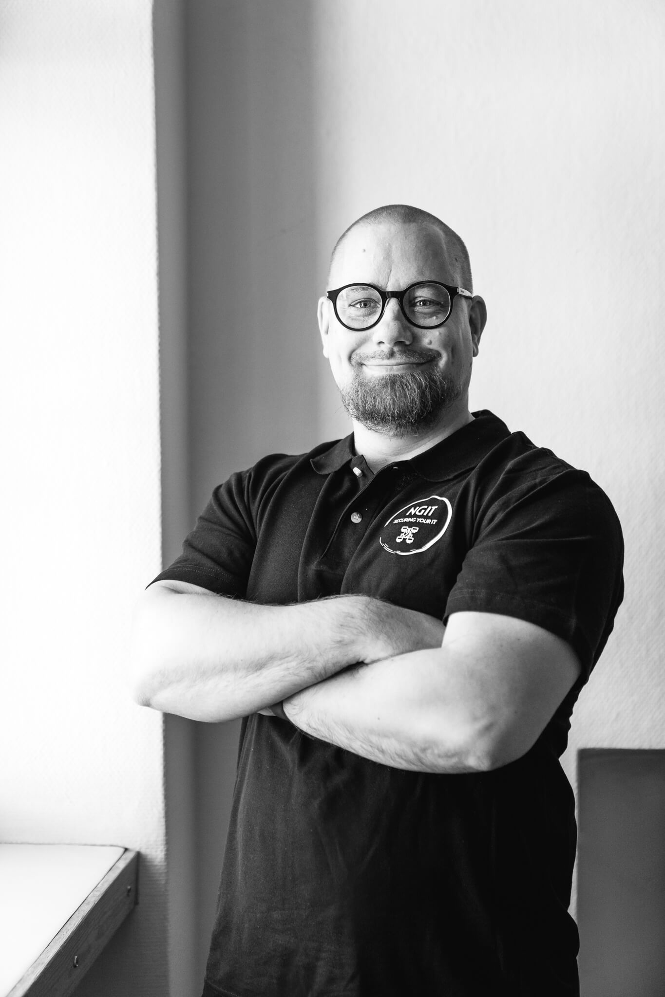 Offensiivinen ja Defensiivinen → sama tavoite