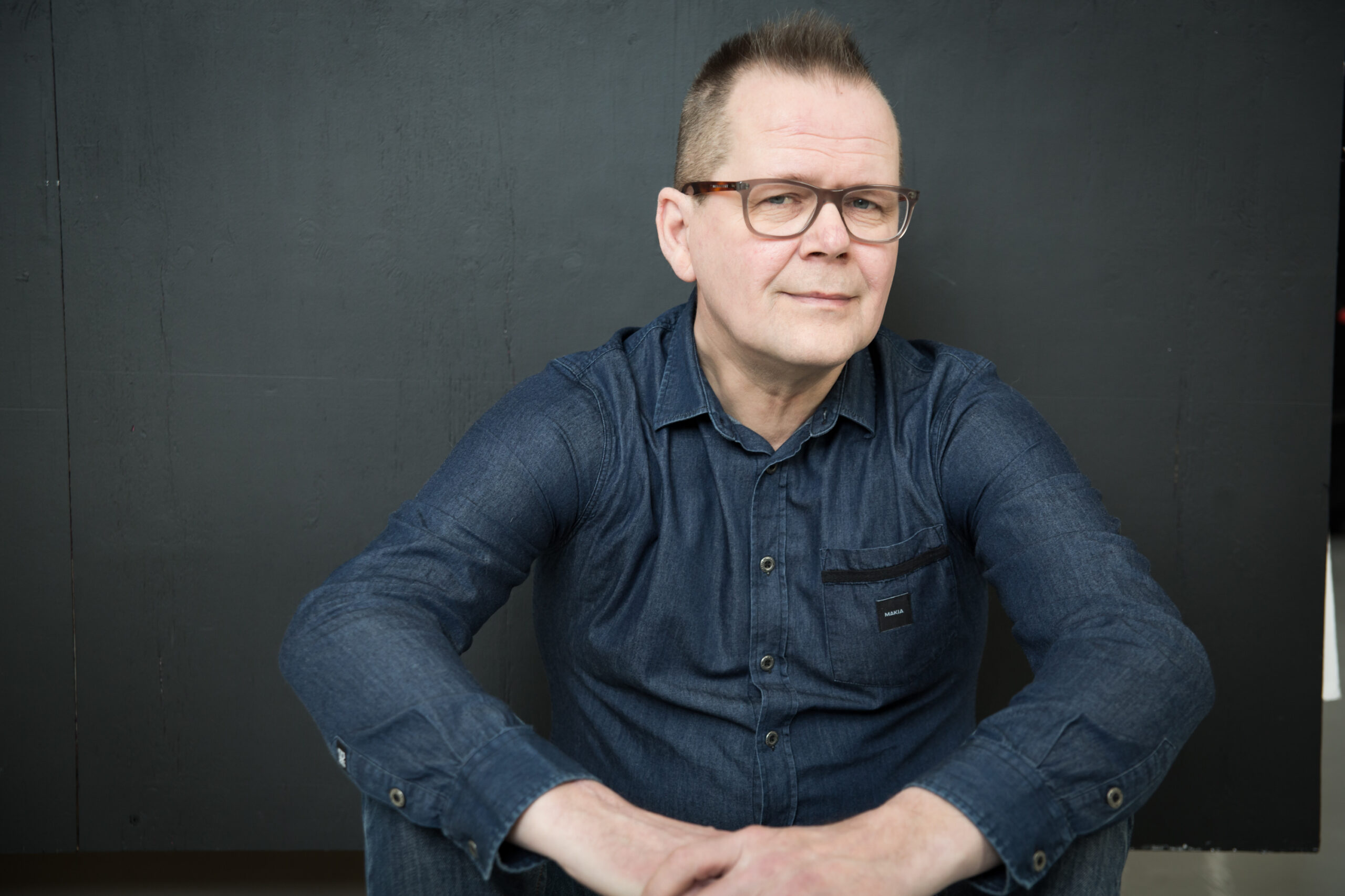 Kari Hotakainen: Naurulokki ja pastori huvipuistossa - Satuja aikuisille ja lapsille