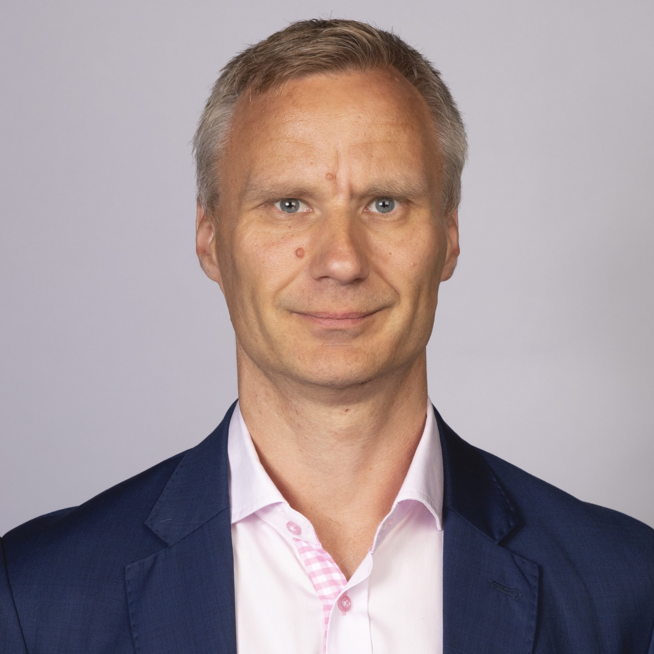 Harnessing Zero Trust and AI to Outpace Cyberthreats