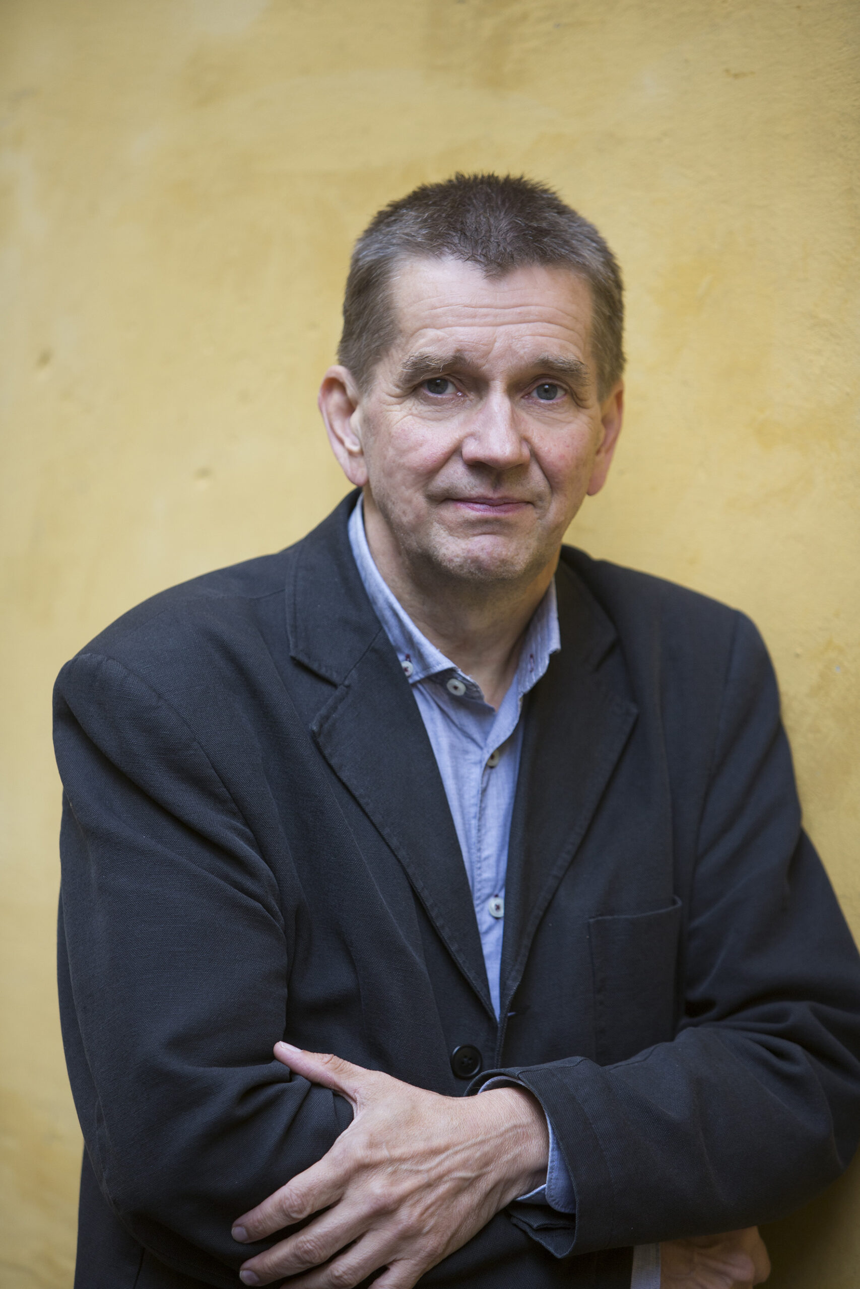 Olli Jalonen: Puhdas viiruinen elämä